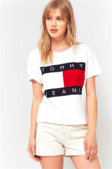 tommy hilfiger clothing.